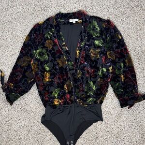 Moon River Benatar Floral Print Burnout Bodysuit V Neck Tie Sleeve